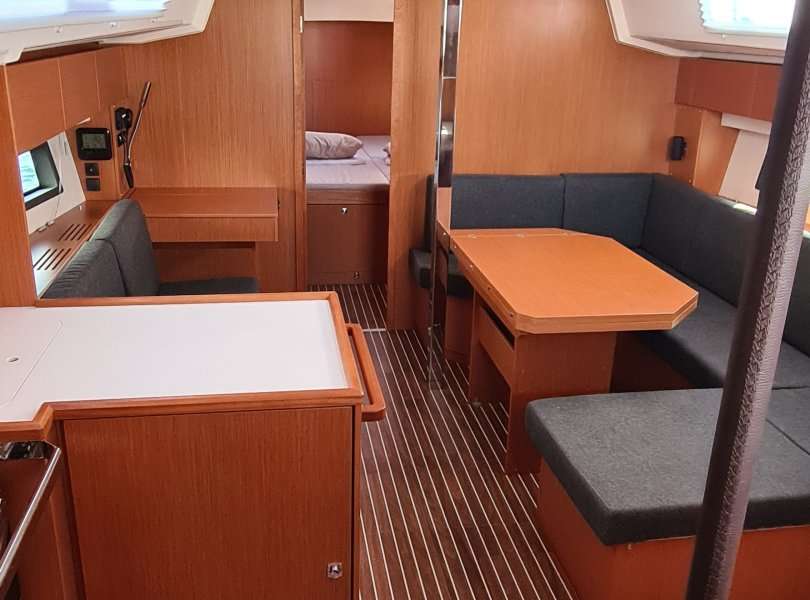 Barca a vela Bavaria C42