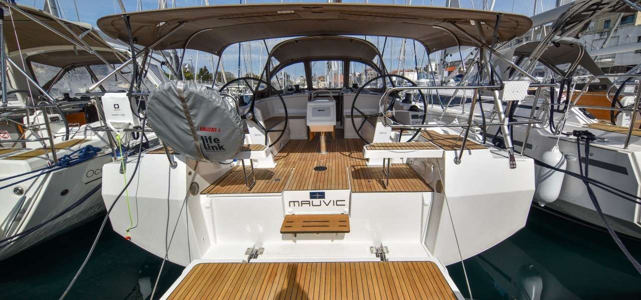 Velero Bavaria C42