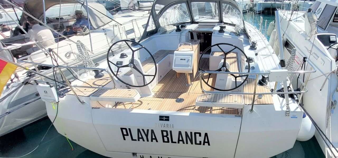 Парусная яхта Bavaria C42