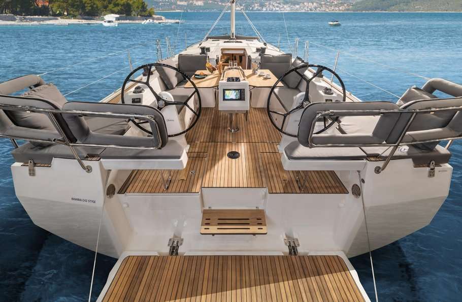 Sailboat Bavaria C42