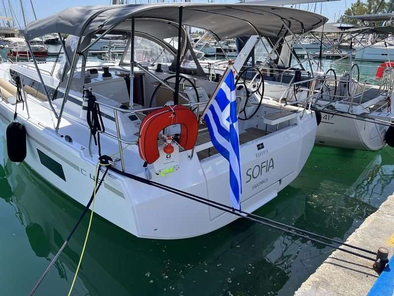 Парусная яхта Bavaria C42