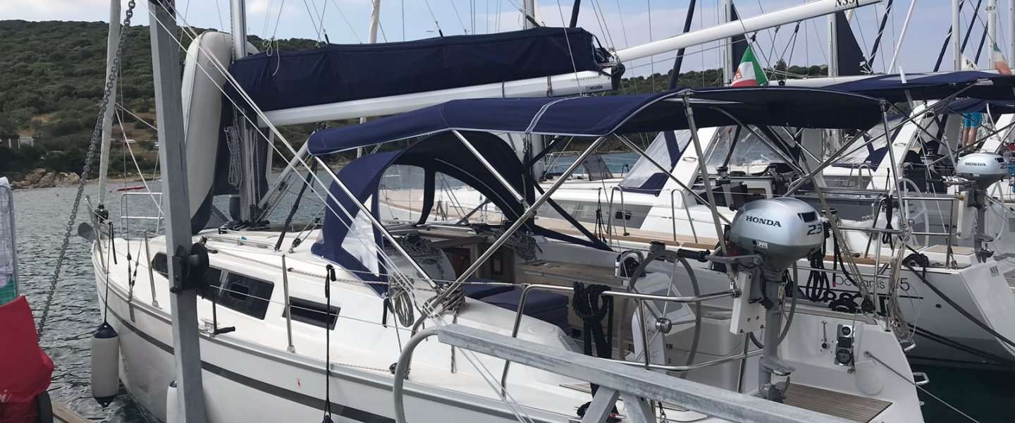 Sailboat Bavaria Cruiser 34