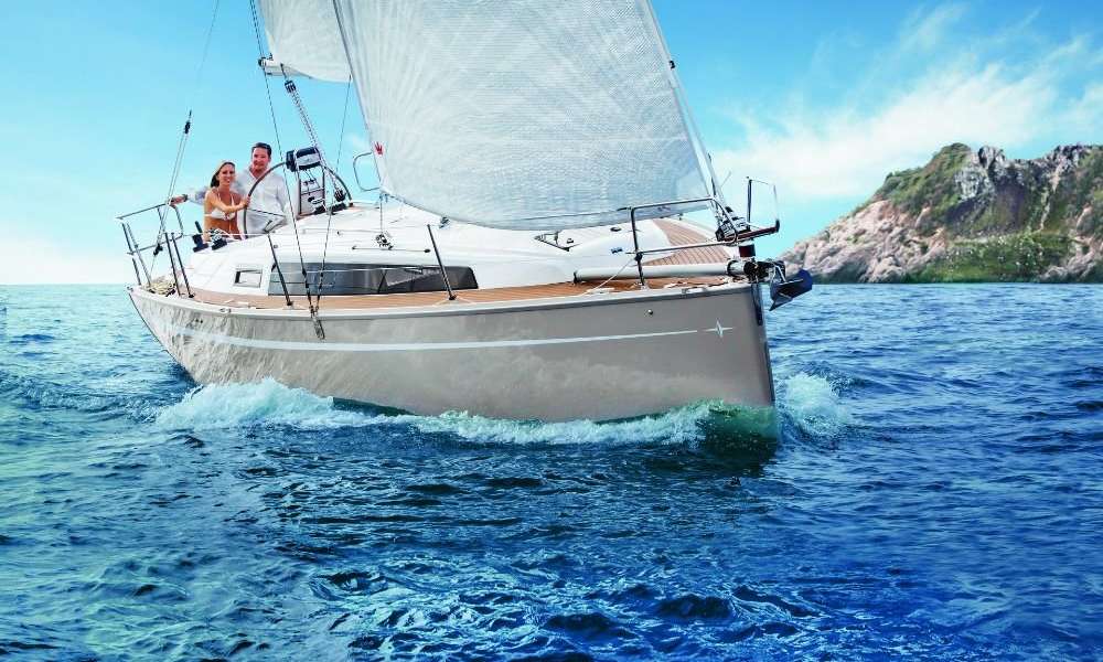 Sailboat Bavaria Cruiser 34