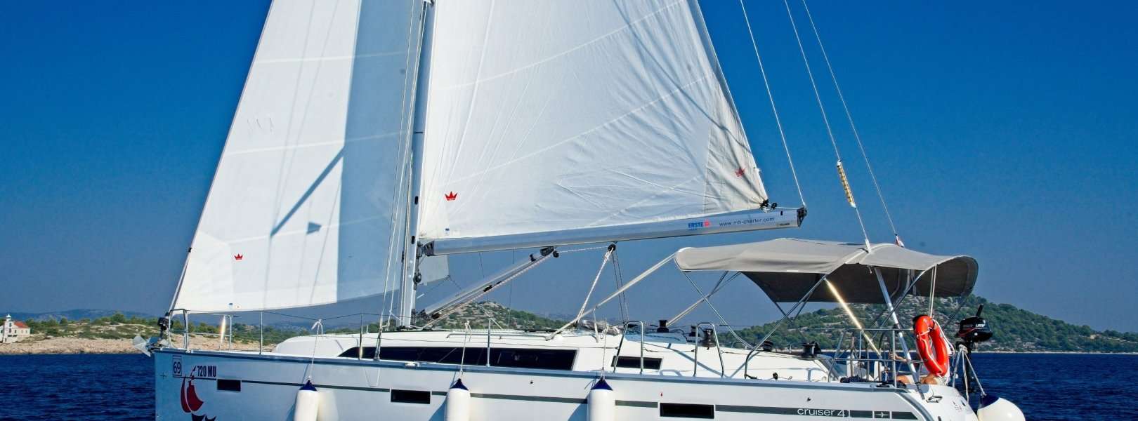 Sailboat Bavaria Cruiser 41