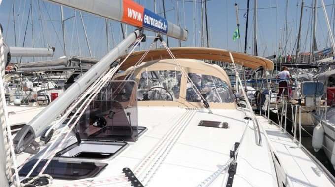 Segelboot Bavaria Cruiser 46