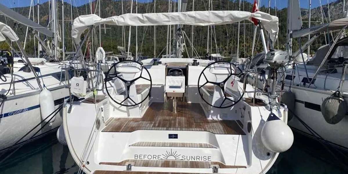 Sailboat Bavaria 46 Cruiser