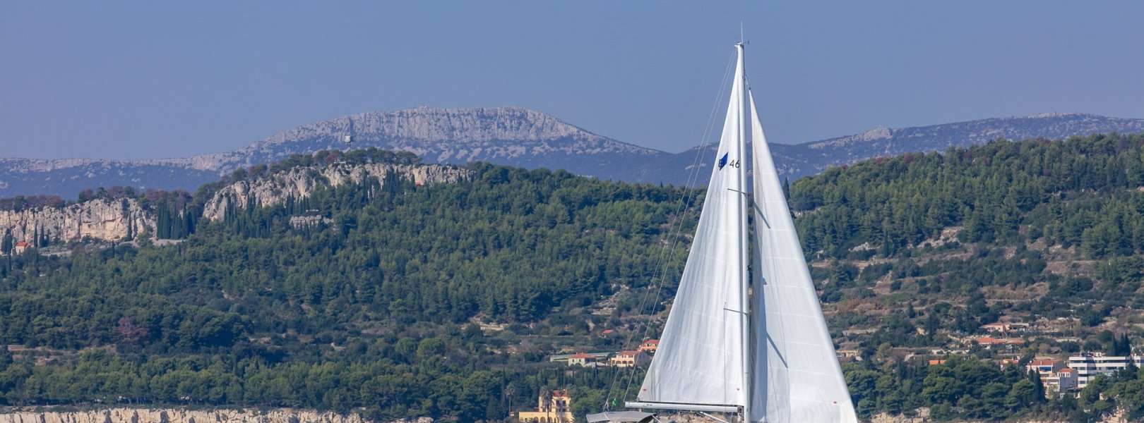 Sailboat Bavaria Cruiser 46