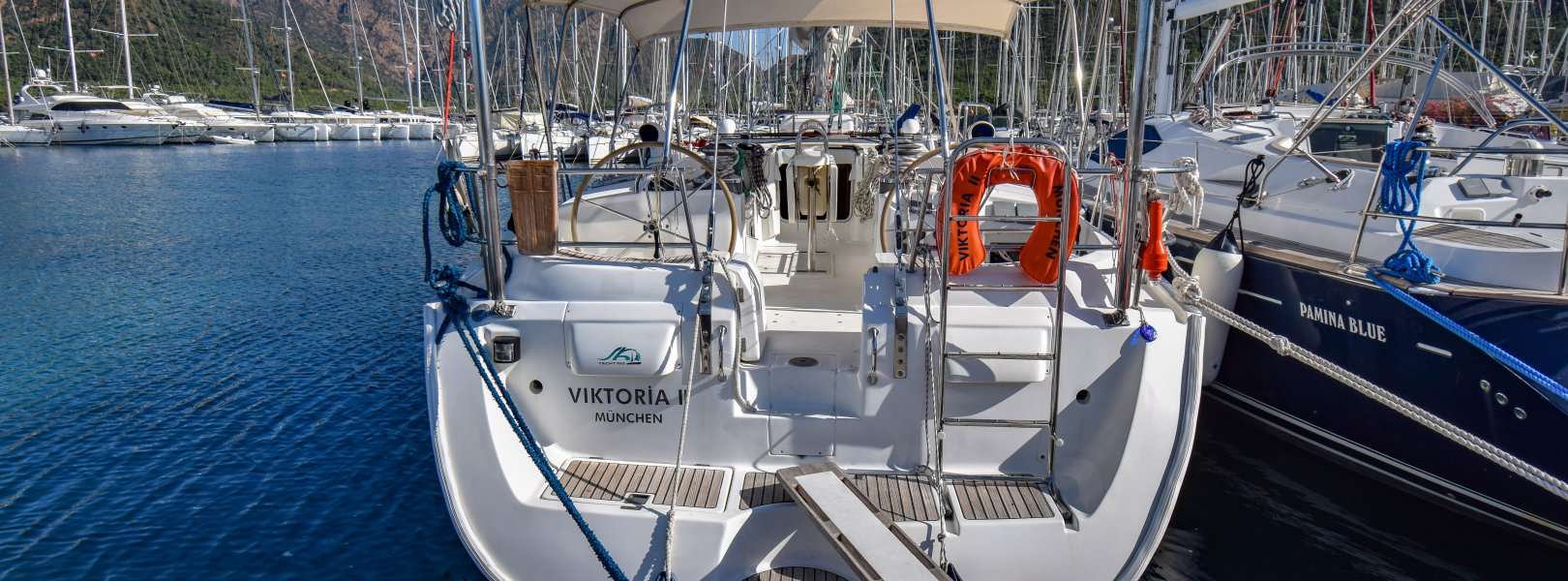 Sailboat Beneteau 50