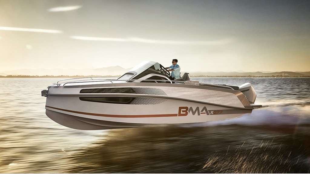 Bateaux à moteur BMA X277