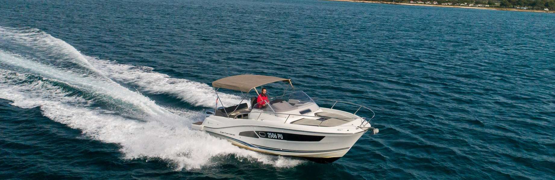 Motor boat Cap Camarat 9.0 WA