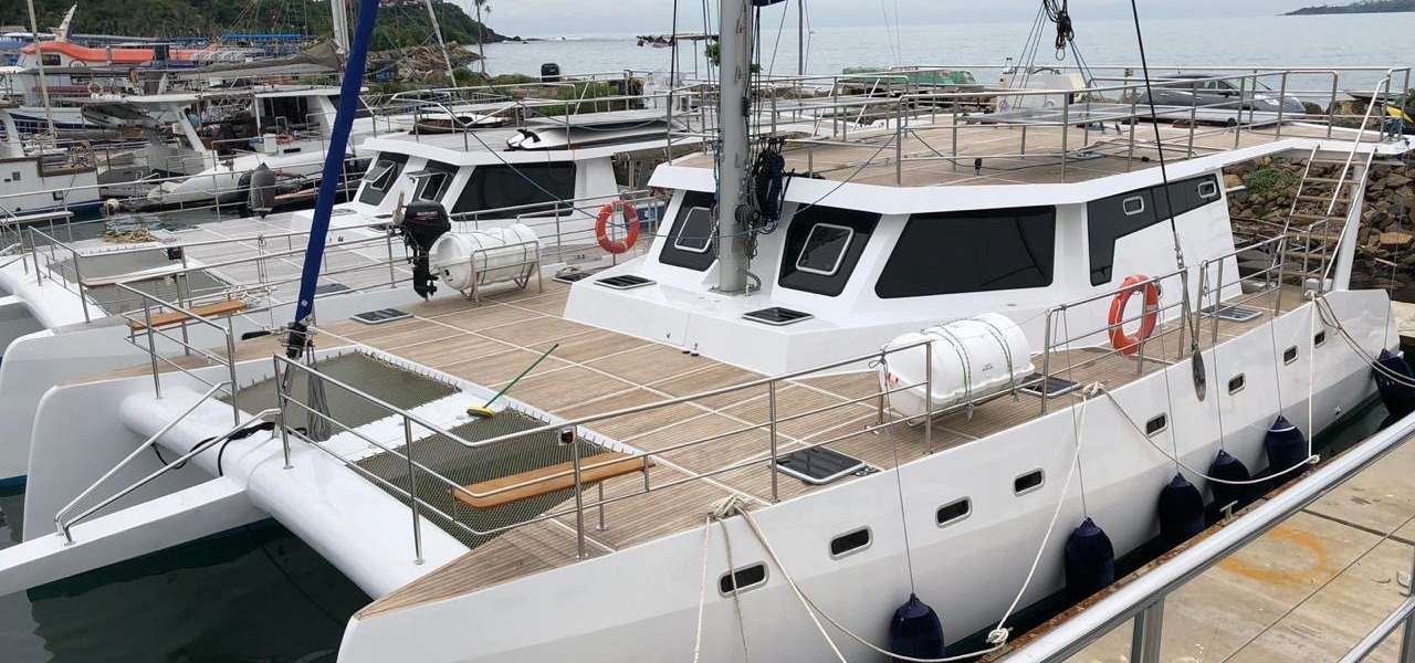 Catamarán Ceycat 53