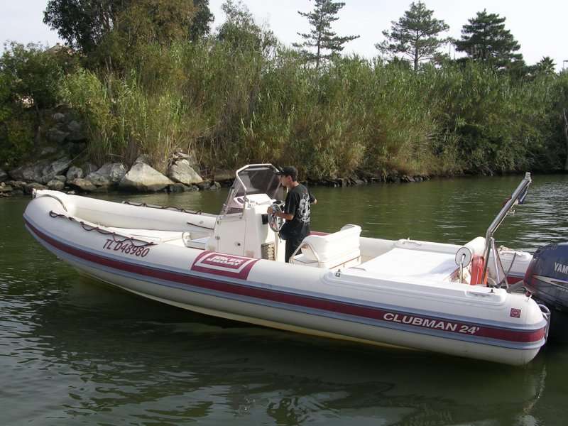 Bateau Semi-rigide Clubman 24