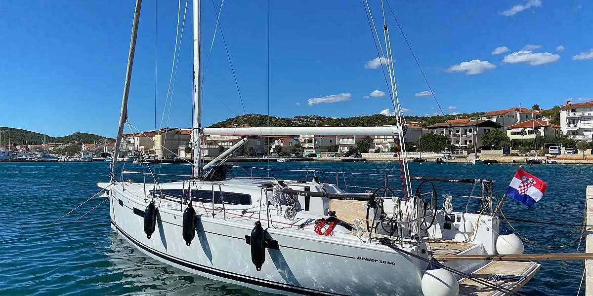 Sailboat Dehler 38SQ