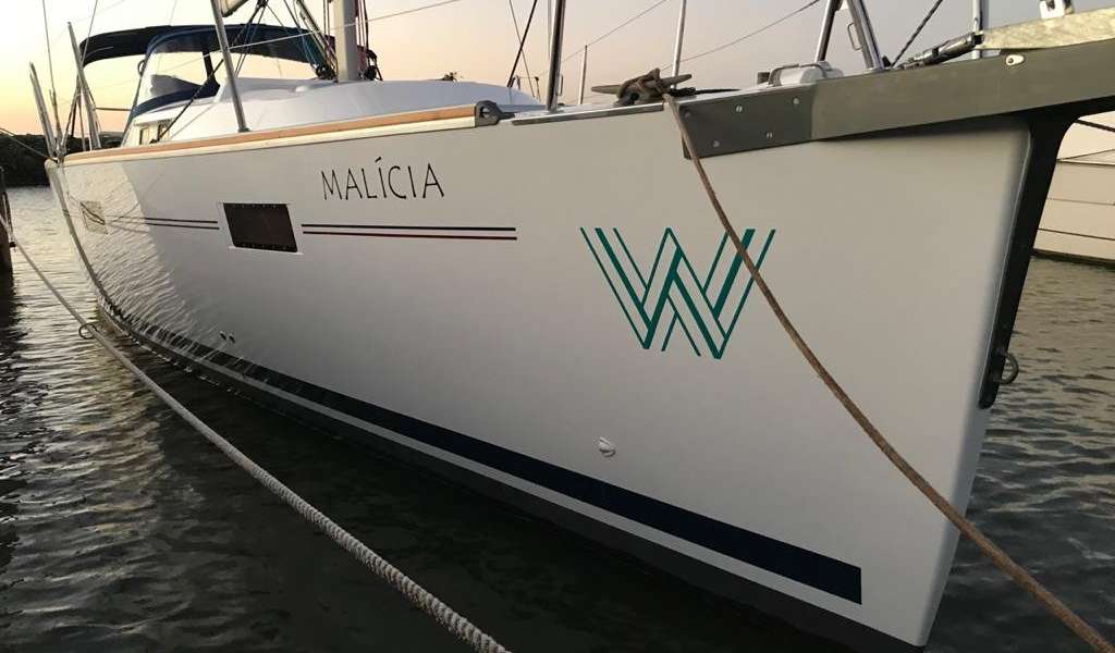 Sailboat Delta 41