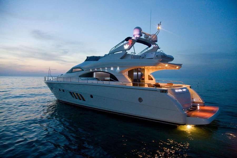 Yacht Dominator 680