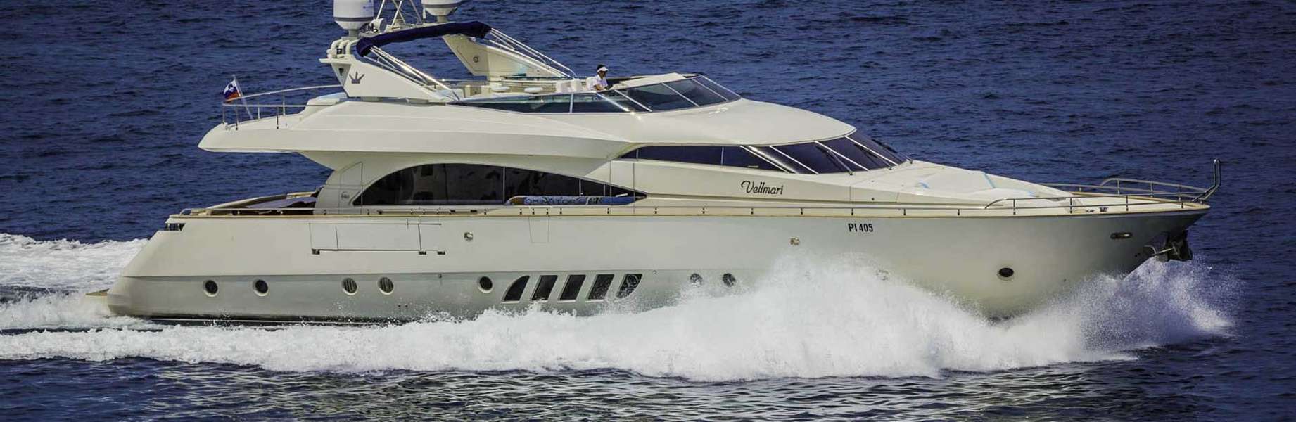 Luxury Yacht Dominator 86