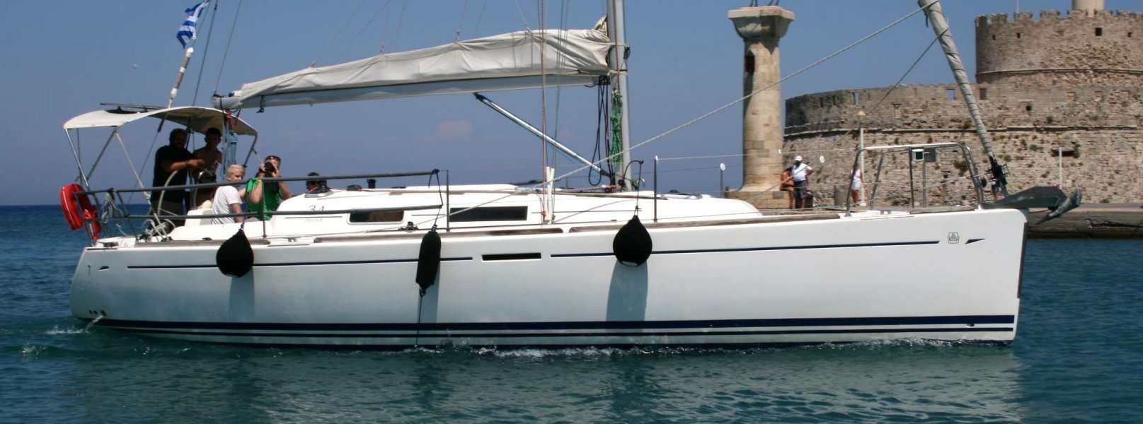 Velero Dufour 34