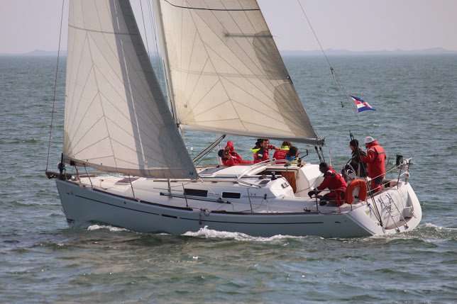 Sailboat Dufour 34 Performance