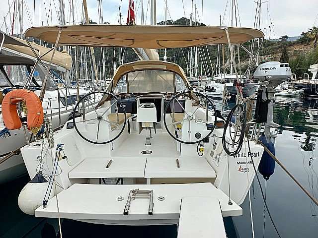 Sailboat Dufour 350 Grand Large