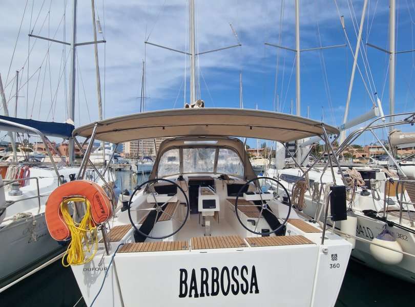 Sailboat Dufour 360 Grand Large