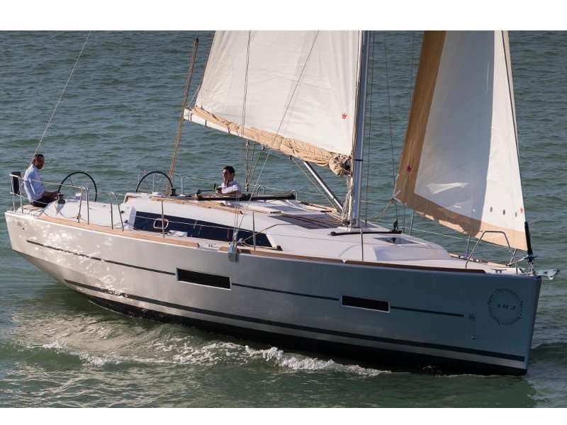 Парусная яхта Dufour 382 Grand Large