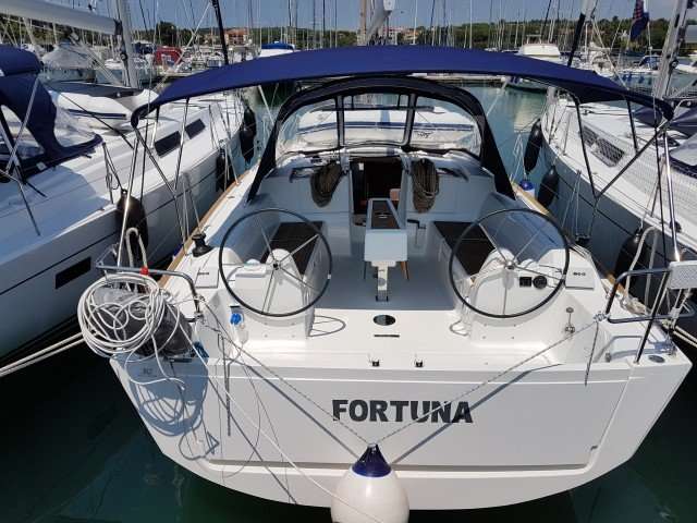 Sailboat Dufour 382 Grand Large