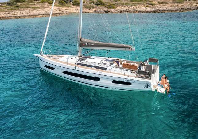 Velero Dufour 41