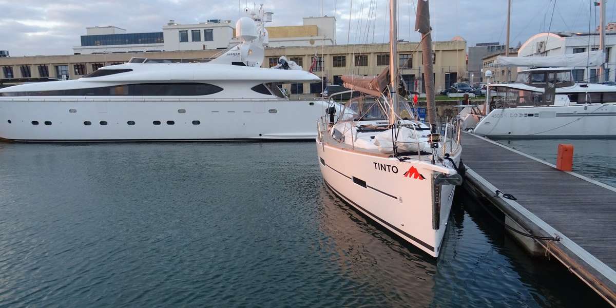 Sailboat Dufour 412 Grand Large