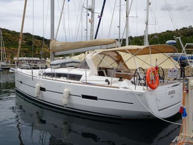 Sailboat Dufour 412 Grand Large