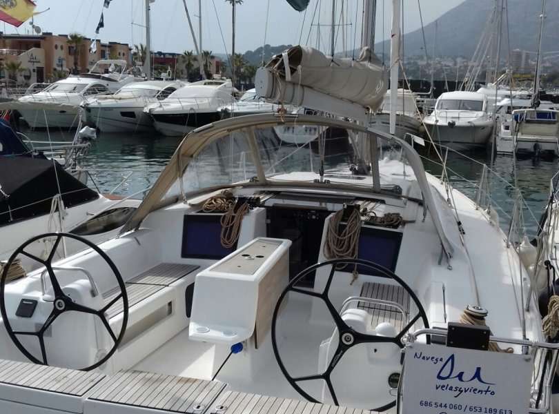 Sailboat Dufour 412 Grand Large