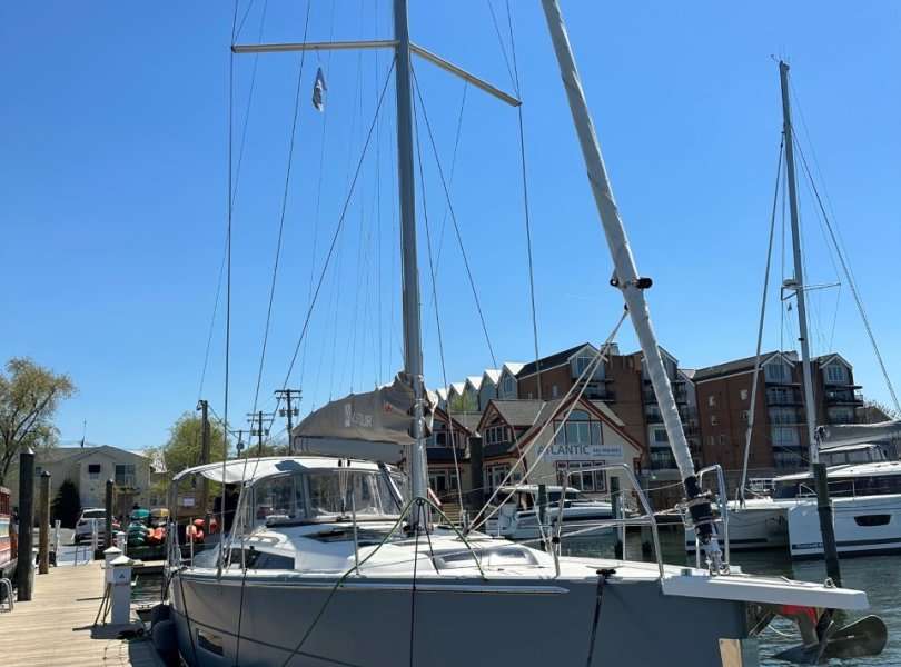 Sailboat Dufour 430 Grand Large