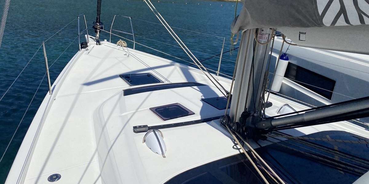 Sailboat Dufour 430 Grand Large