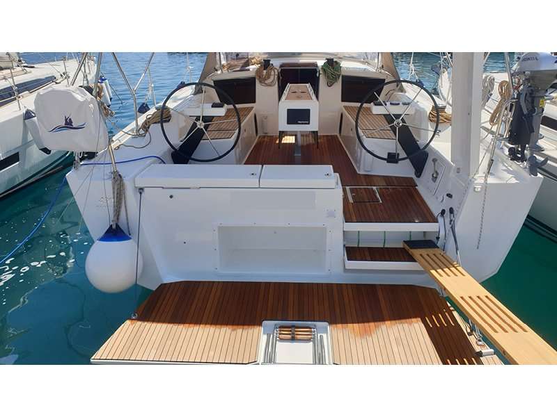 Sailboat Dufour 430 Grand Large