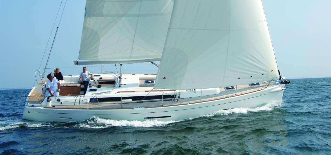 Sailboat Dufour 450 Grand Large