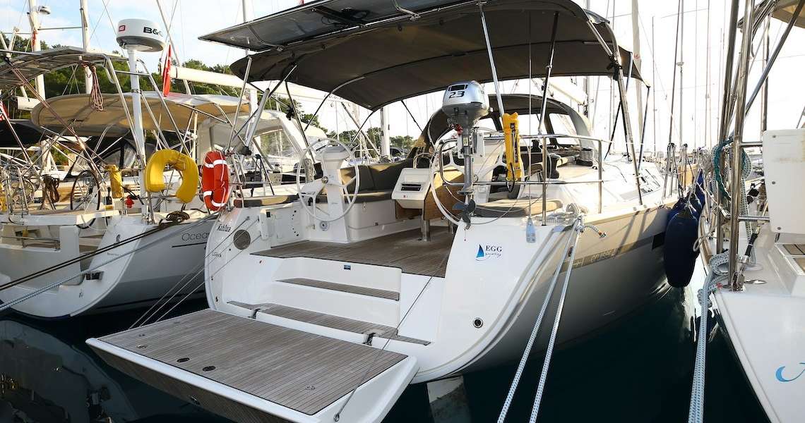 Velero Dufour 470