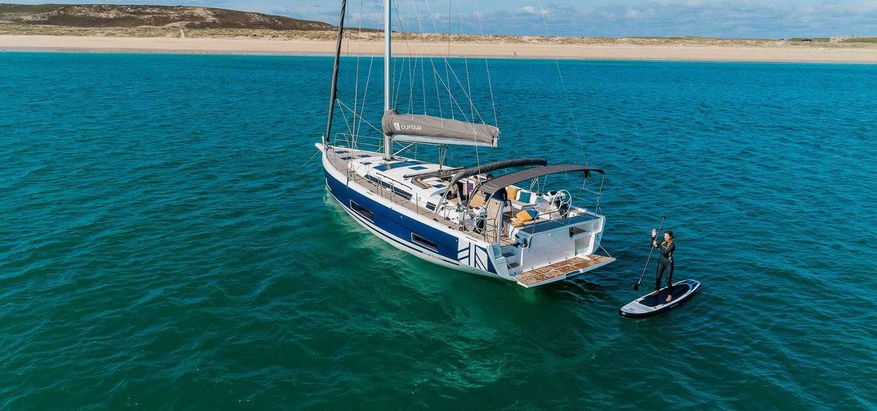 Sailboat Dufour 470