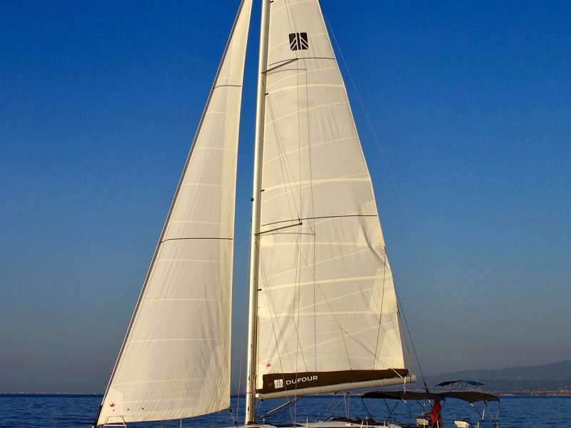 Sailboat Dufour 470