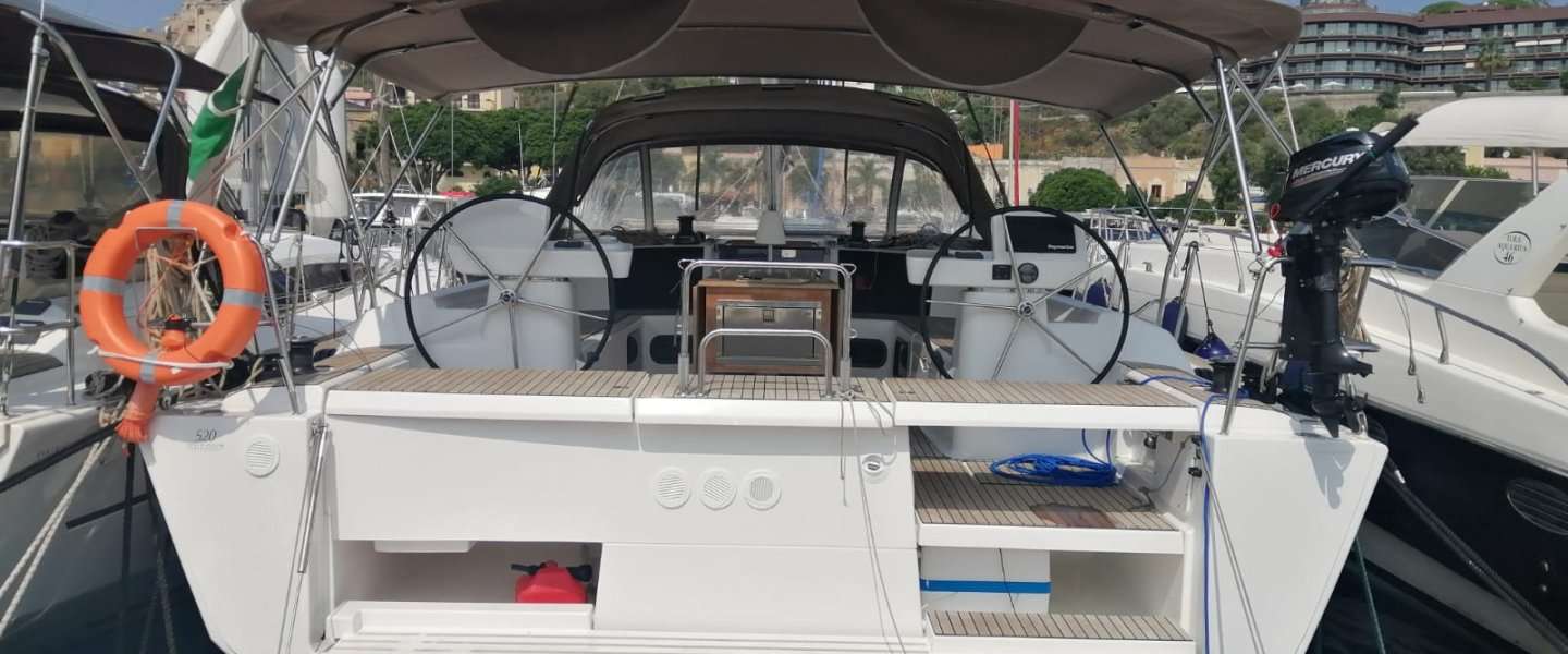 Sailboat Dufour 520 Grand Large