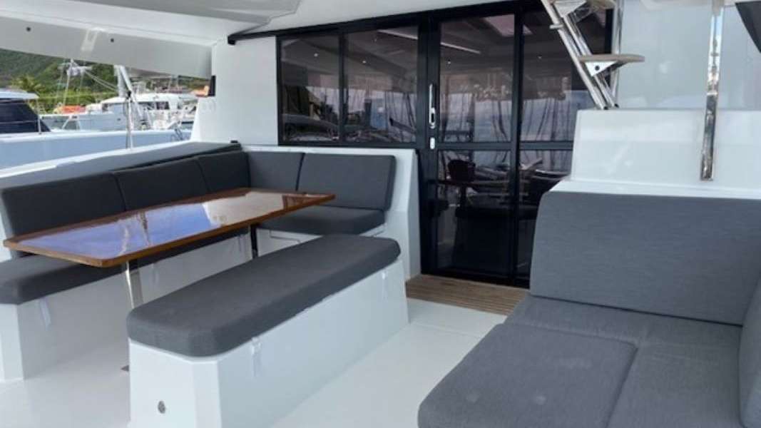 Catamaran Elba 45