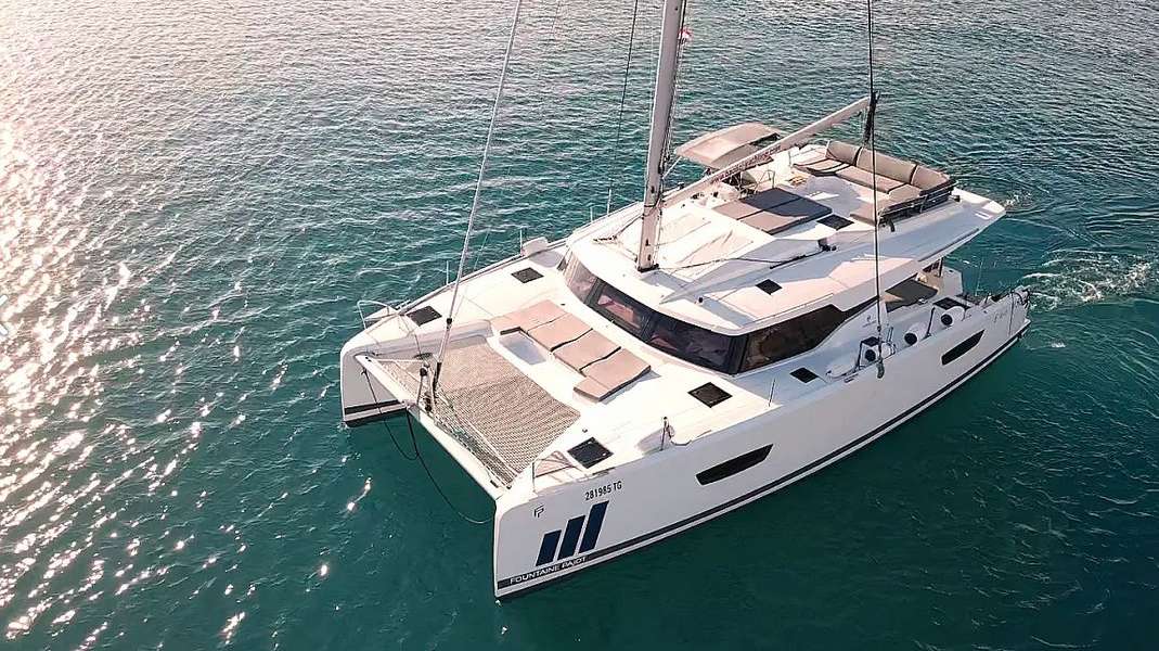 Catamarán Elba 45