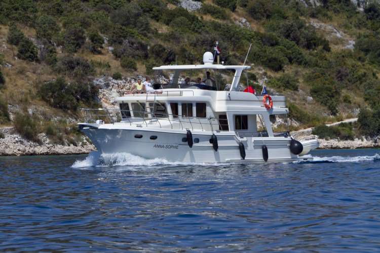 Motor boat Europa 51.5