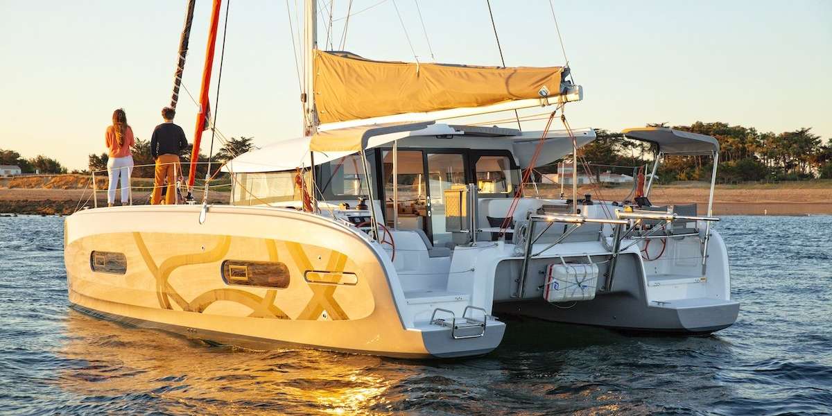 Catamaran Excess 11