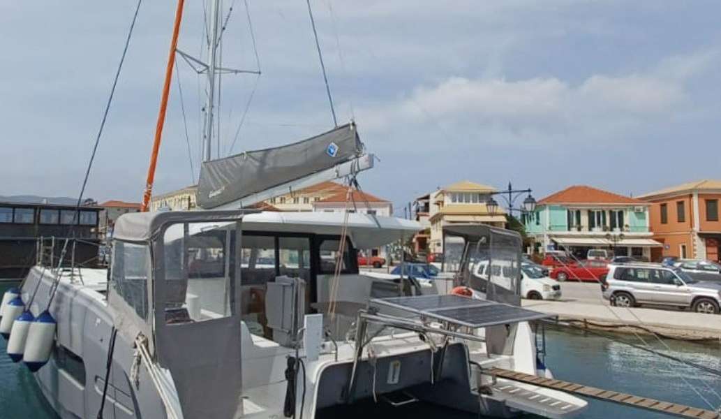 Catamaran Excess 11