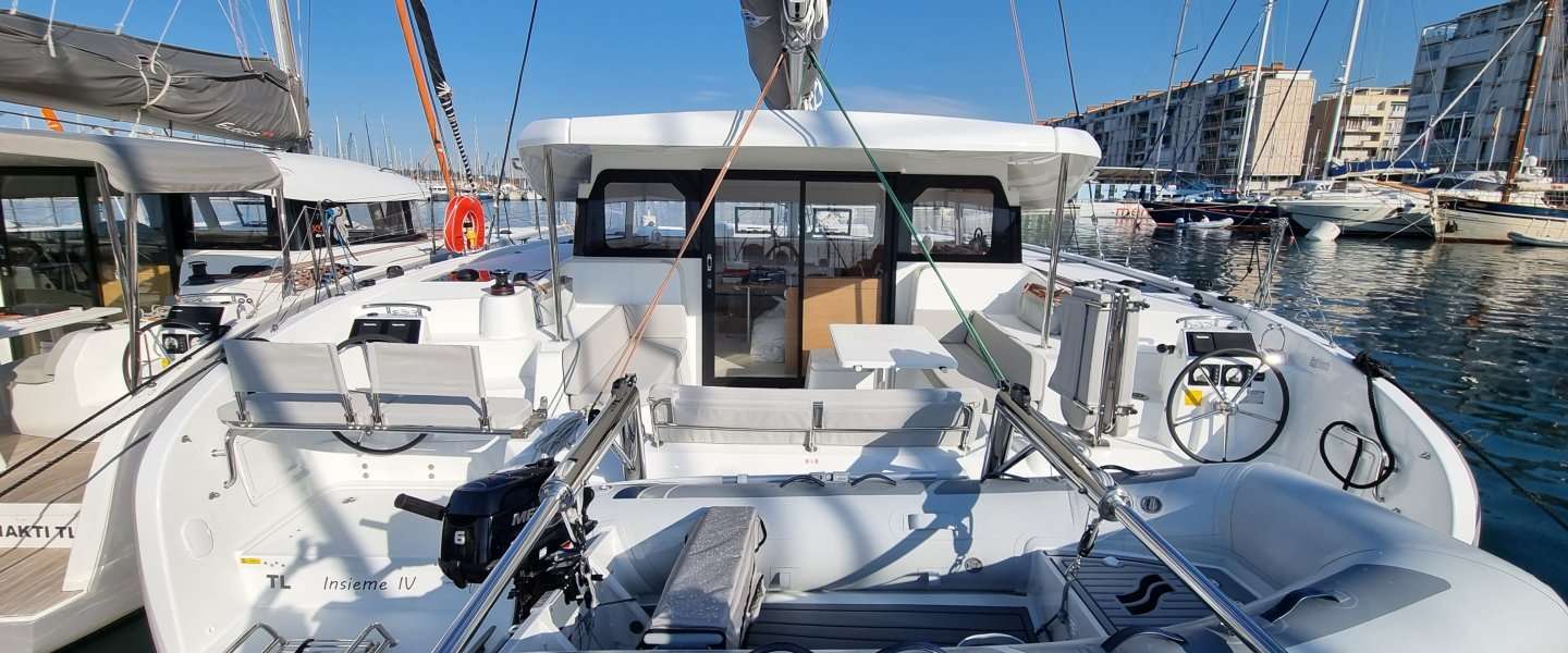 Catamaran Excess 11