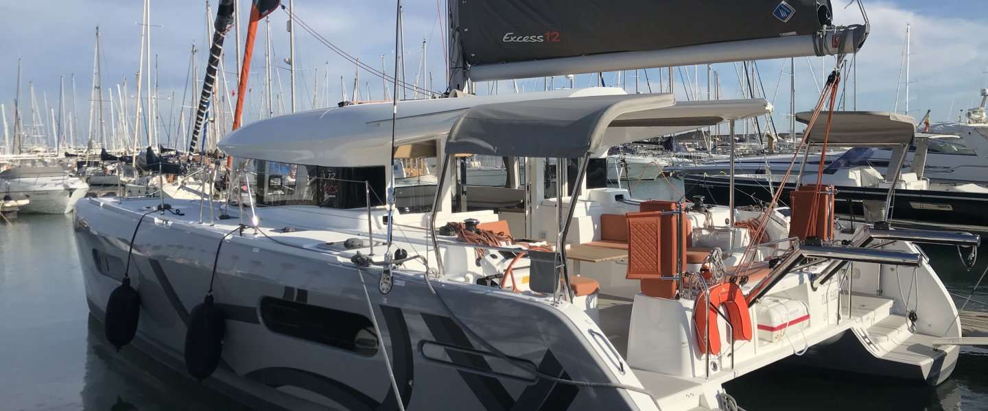 Catamaran Excess 12