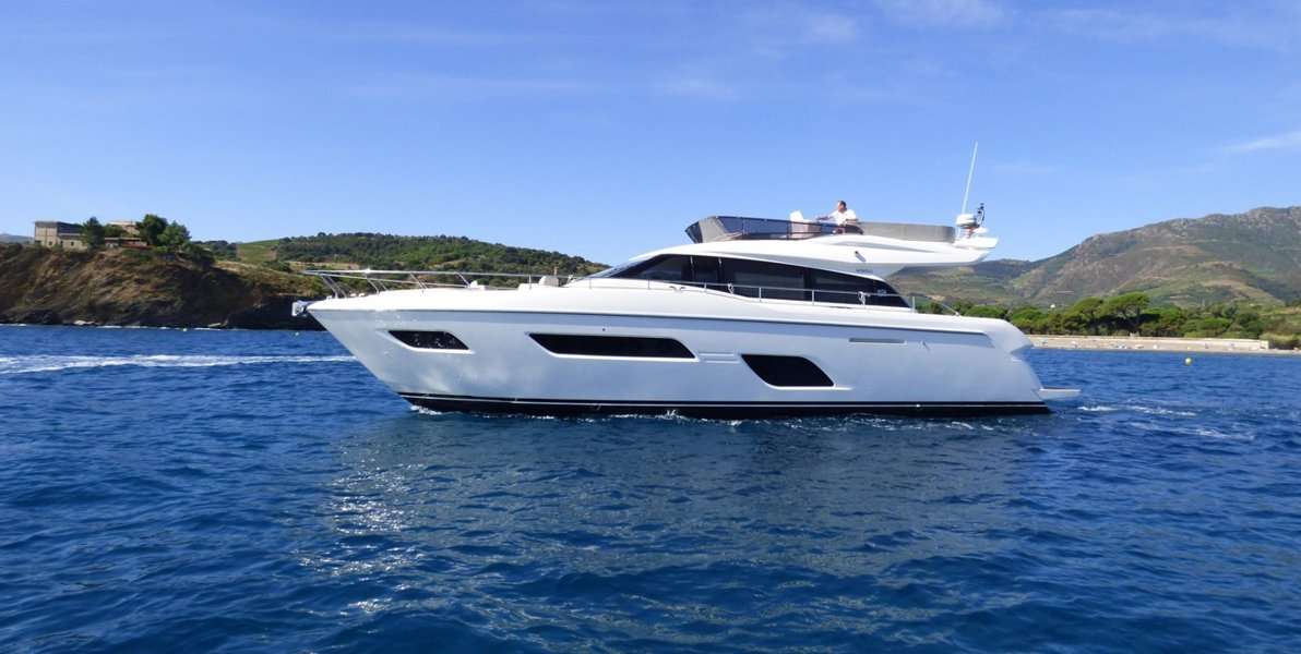 Luxusyacht Ferretti 550