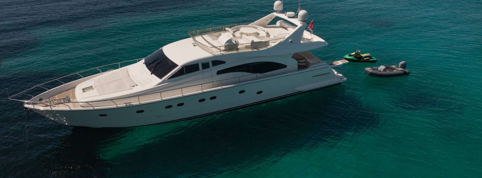 Luxury Yacht Ferretti 68