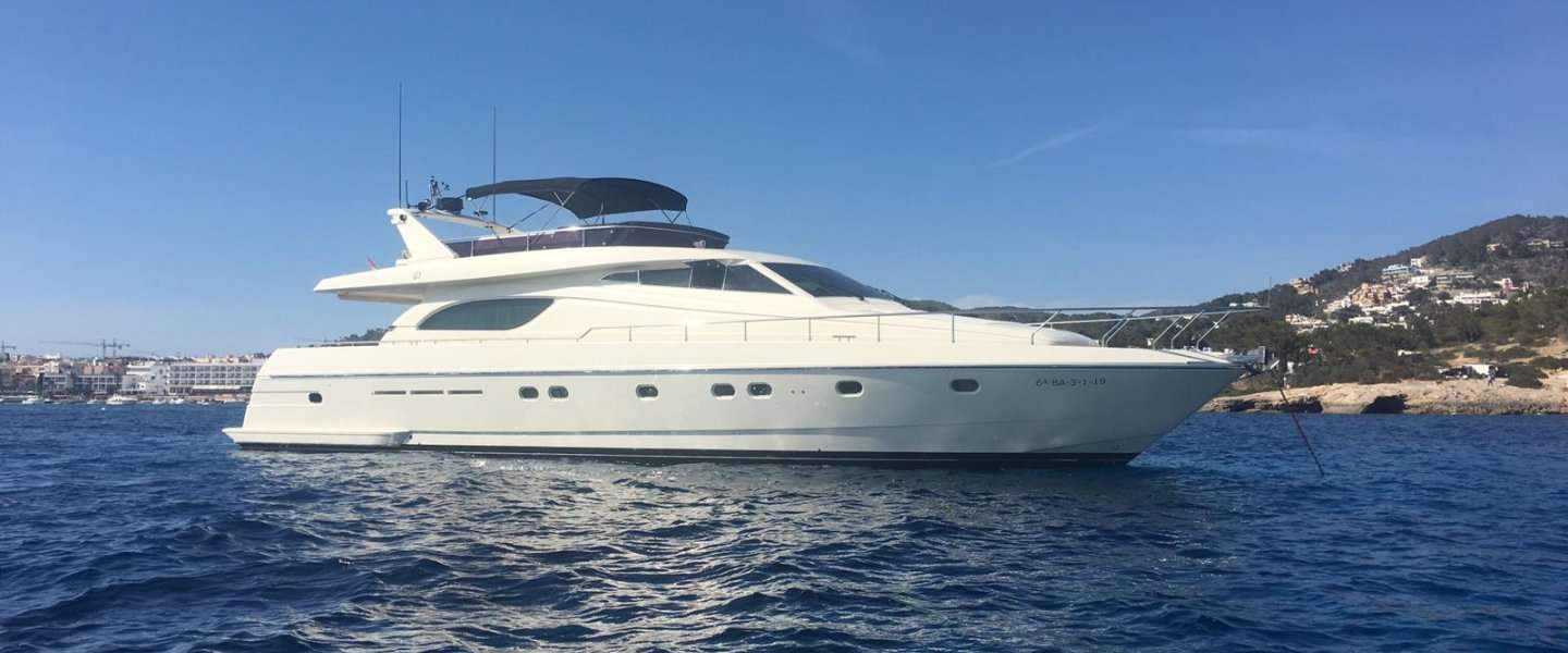 Яхта Люкс Ferretti 70