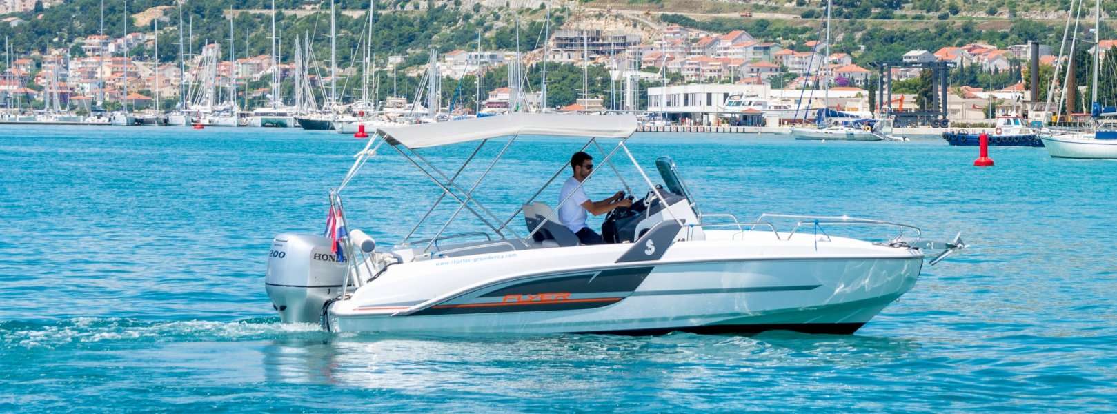 Motor boat Flyer 6.6 Spacedeck