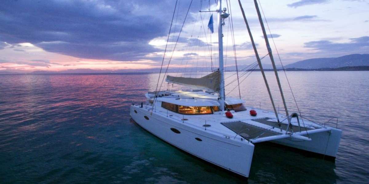 Catamaran Galathea 65